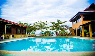 Canoe Beach Resort