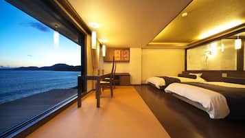 Ocean View Twin Room | 객실 내 금고, 책상, 무료 WiFi