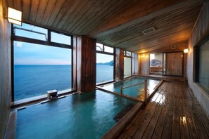 Soins d'aromathérapie, soins du visage, soins de réflexologie