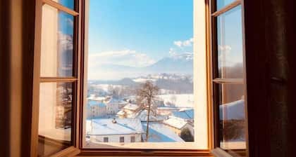 Villa d'Or, historische Villa in der Landschaft am Fuße der Dolomiten Valbelluna