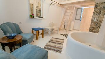 Design Double Room | Minibar, free WiFi, bed sheets