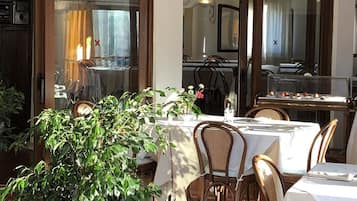 Desayuno continental incluido todos los días