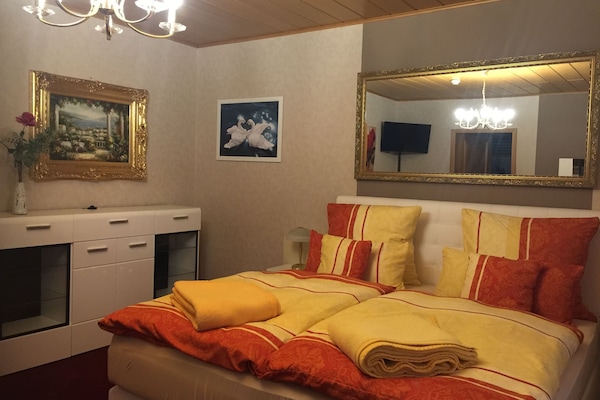 Apartamento, cozinha | 1 quarto, cofres nos quartos, escrivaninha, quartos à prova de som