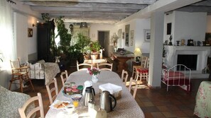 Télévision à écran plat