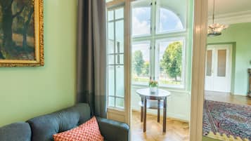 Apartamento design, 1 quarto, sacada, vista para o rio | Sacada