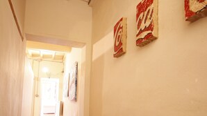 Unclassified image, 2 of 28, button - Artistic Flat in Oltrarno Florence (Florence)