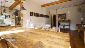 Unclassified image, 3 of 28, button - Artistic Flat in Oltrarno Florence (Florence)