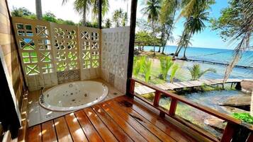 Air-con Bungalow Seaview | Terrace/patio