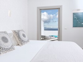 Suite, Hot Tub, Sea View (Supreme) | 1 bedroom, premium bedding, in-room safe, individually decorated