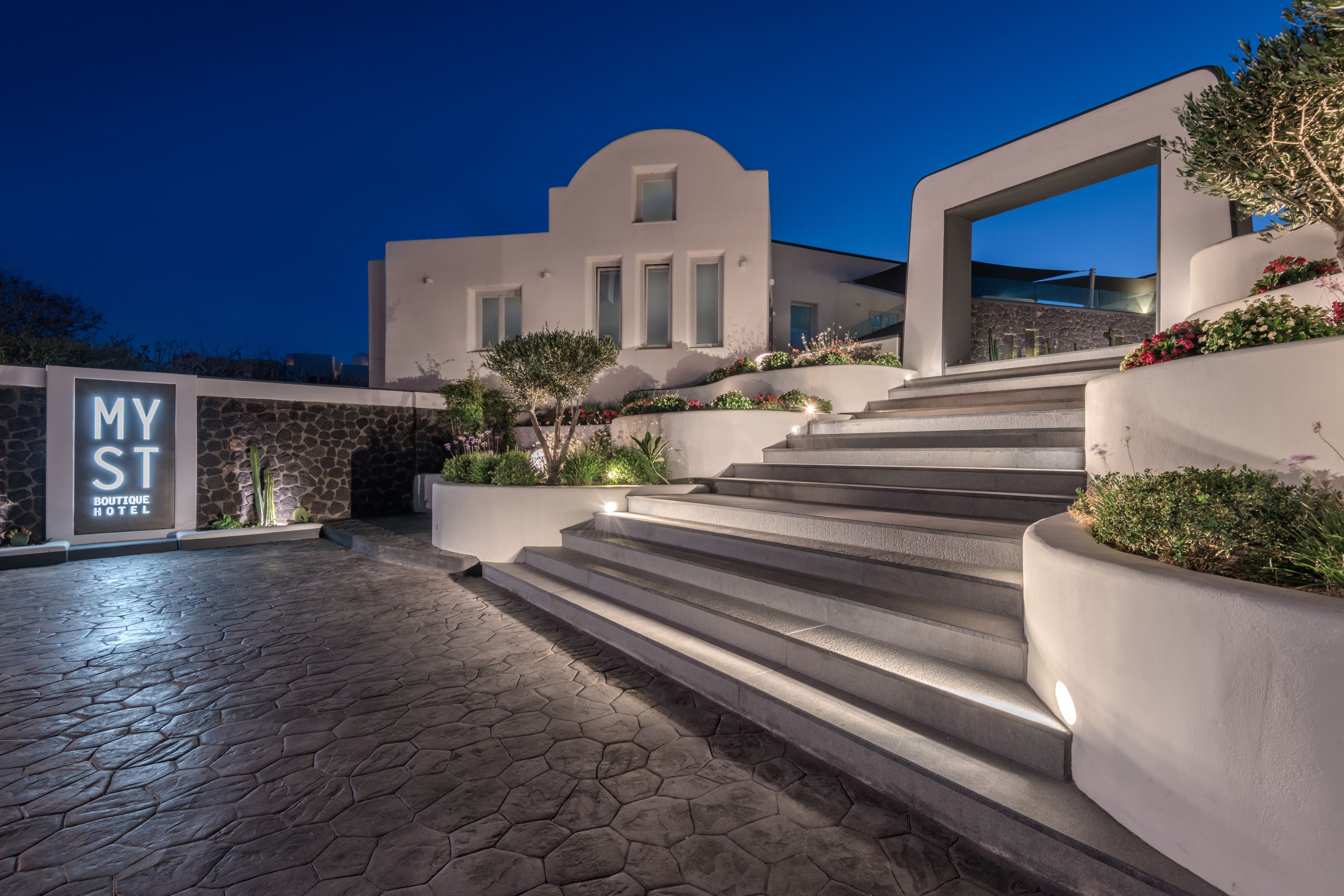 숙박 시설 입구