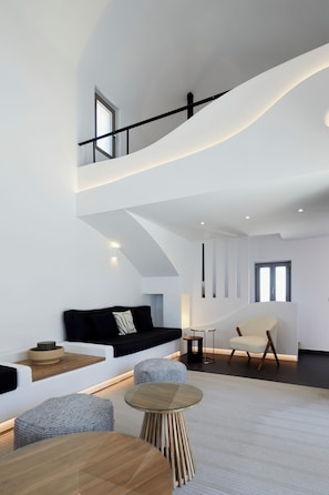 Living area - Myst Boutique Hotel (Santorini)
