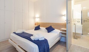Premium bedding, desk, blackout curtains, free WiFi - Residenza Borgo Trento (Verona)