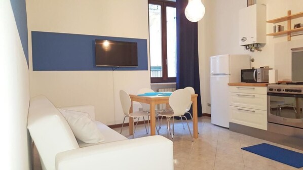 Appartamento (Blu ) | Area soggiorno | TV a schermo piatto