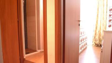 Chambre Simple Ăconomique, 1 lit une place, salle de bains privĂ©e (external)