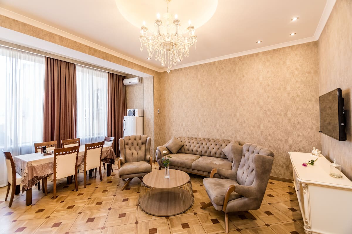 Royal Apartment, 4 Bedrooms, Balcony, City View | Premium bedding, individually furnished, soundproofing