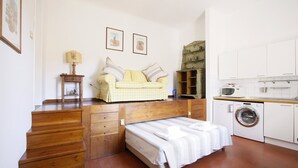 Living area - By the side of the Dome (Florence)