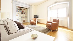 Apartment, 1 Bedroom | Living room - Lungarno Vespucci Elegance in Florence (Florence)