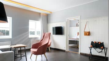 套房 | 1 間睡房、書桌、遮光窗簾/窗簾、熨斗/熨衫板