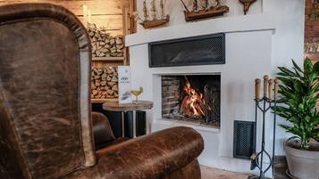 Coin salon dans le hall