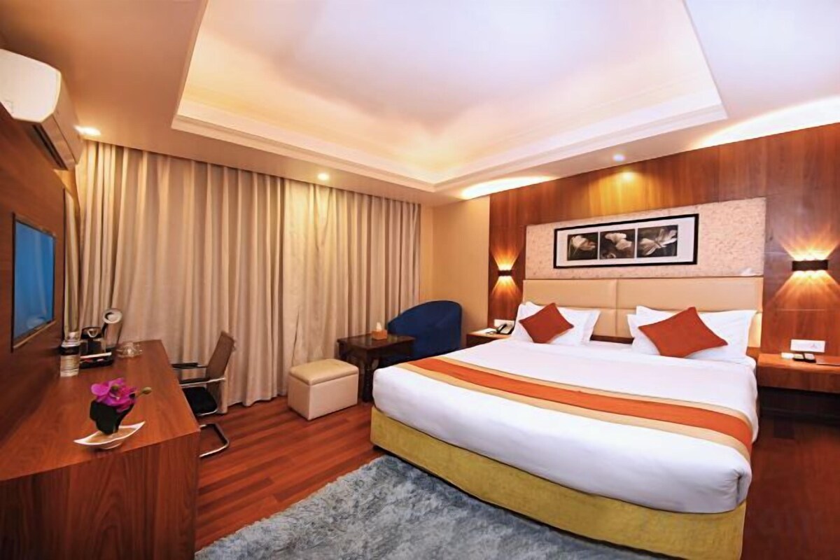 1 Schlafzimmer, hochwertige Bettwaren, Minibar, Zimmersafe