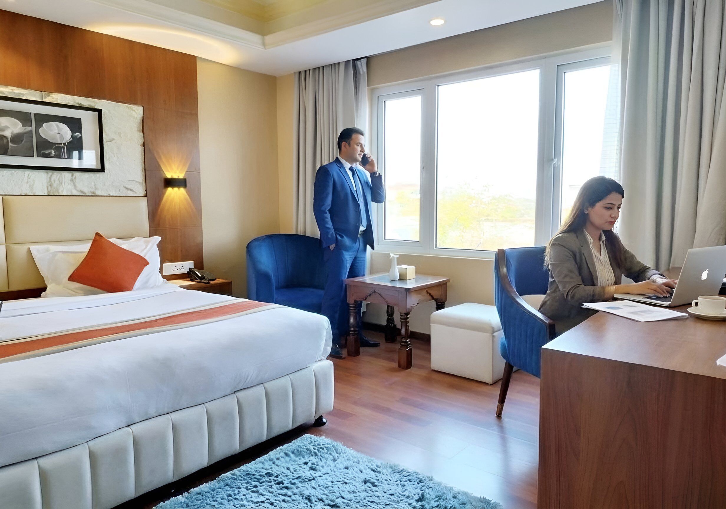 Deluxe tweepersoonskamer, 1 slaapkamer | 1 slaapkamer, luxe beddengoed, een minibar, een kluis op de kamer