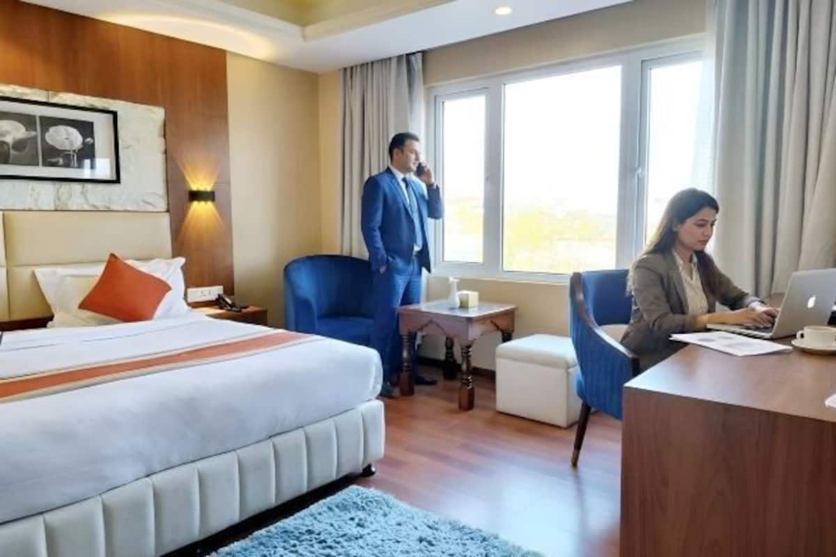 1 bilik tidur, peralatan tempat tidur premium, bar mini