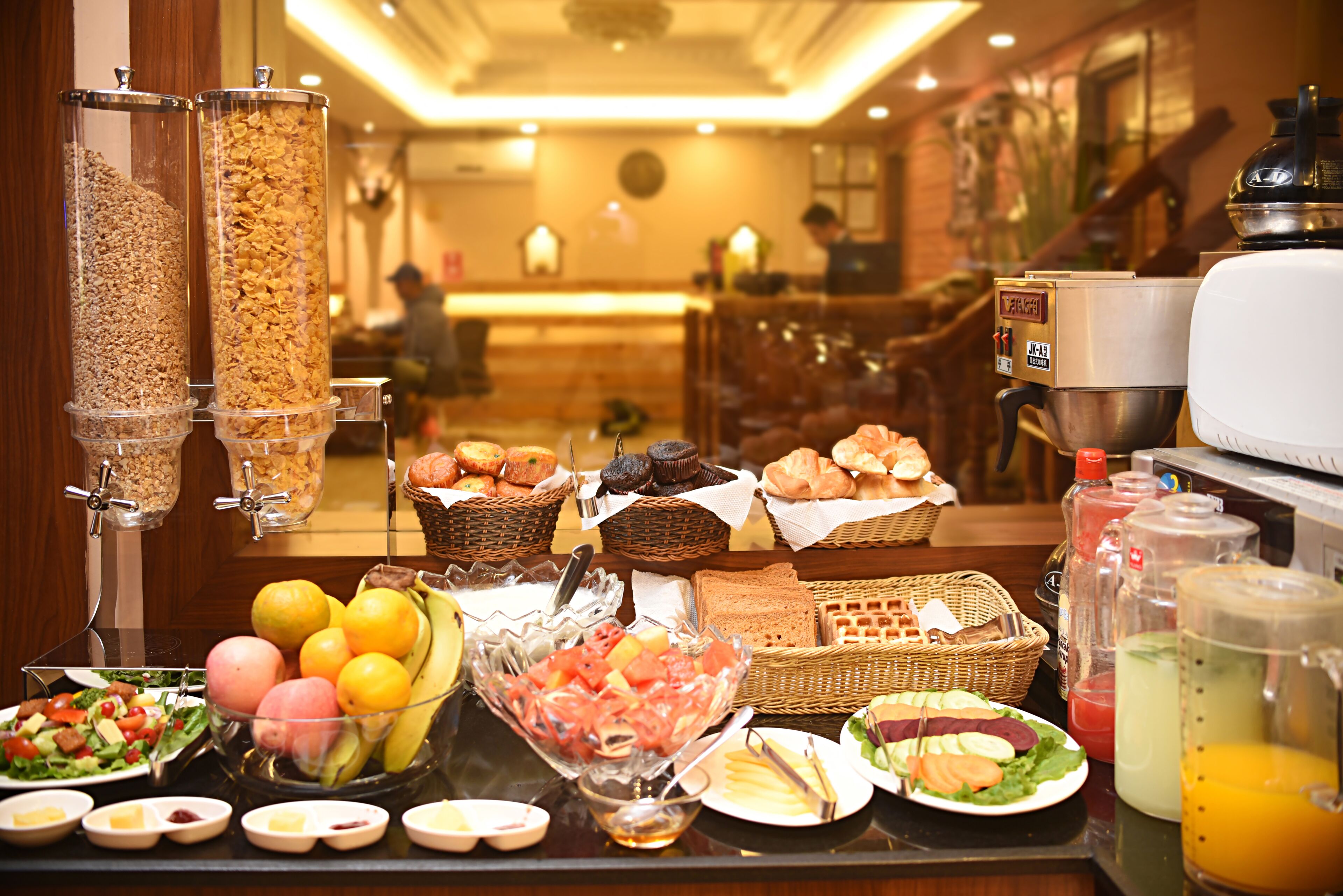 daily continental breakfast (usd 5 per person)