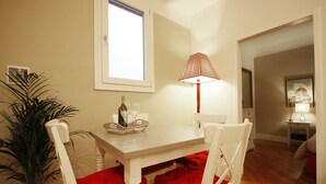 Unclassified image, 3 of 22, button - Claudia Suite with view in Florence (Florence)