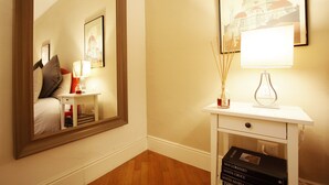 Unclassified image, 5 of 22, button - Claudia Suite with view in Florence (Florence)