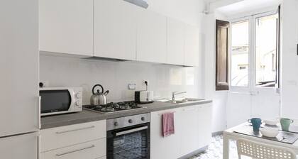 Gabriella Art Apartment Navona Sq.