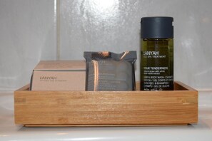 Apartment | Bathroom amenities | Shower, free toiletries, hair dryer, towels - Filippini 24 (Verona)