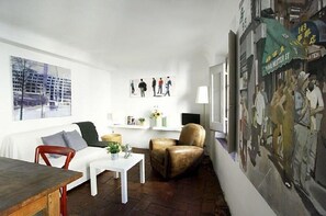 Apartment, 1 Bedroom | Living room - Guest House in Pitti Square (Florence)