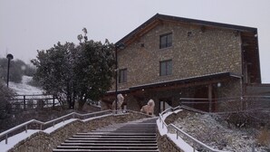 Front of property - HOTEL FONTANA SANTA (Grumello del Monte)