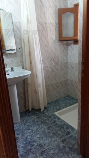 Dusche im Bad