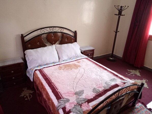 3 عدّة غرف نوم ومكواة/لوح كي وواي فاي مجانًا