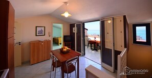 Panoramic Suite, Terrace, Sea Facing | In-room dining - Holidays Cefalù (Cefalù)