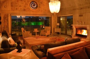 Villa | Living area