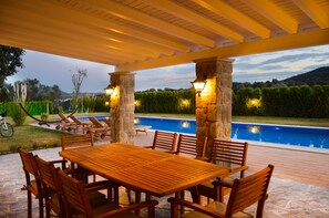Villa | Terrace/patio