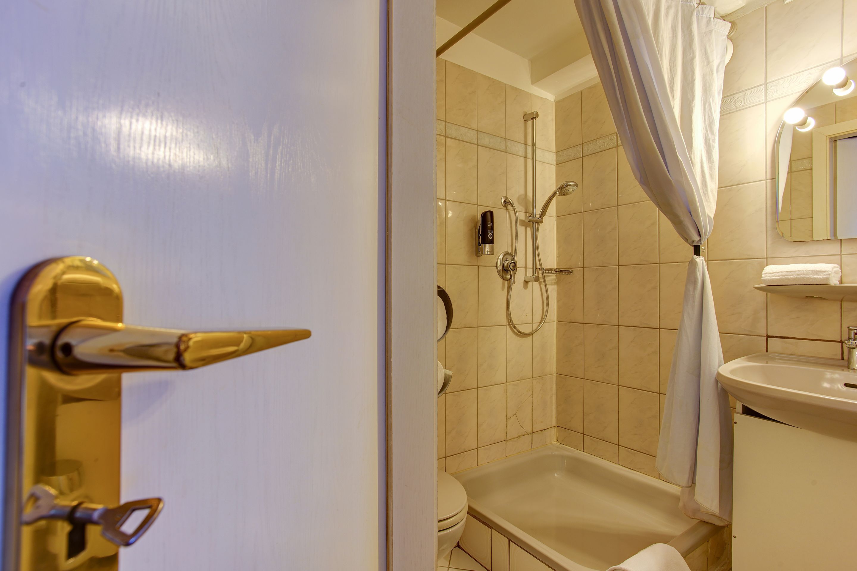 Photo - Centro Hotel Arde Köln City, Trademark Collection by Wyndham