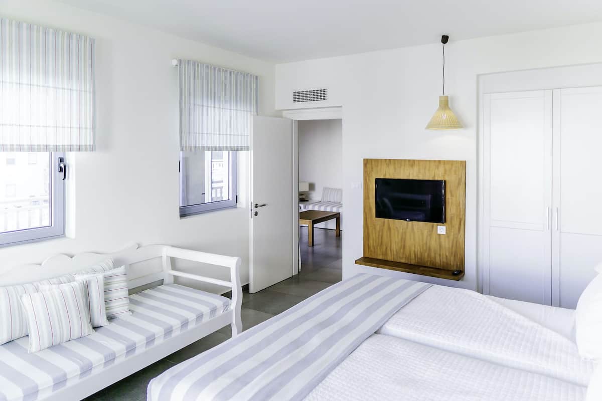 Junior Suite, 1 Bedroom, Garden View | 1 bedroom, premium bedding, down duvets, in-room safe