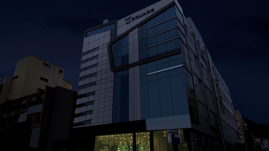 Itsy Hotels N Square