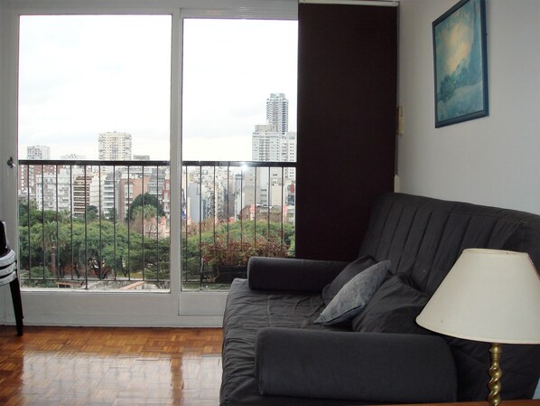 Apartment, 2 Bedrooms, Park View | Living area | 32-inch flat-screen TV with cable channels, TV, Netflix - Palermo Open View (Buenos Aires)