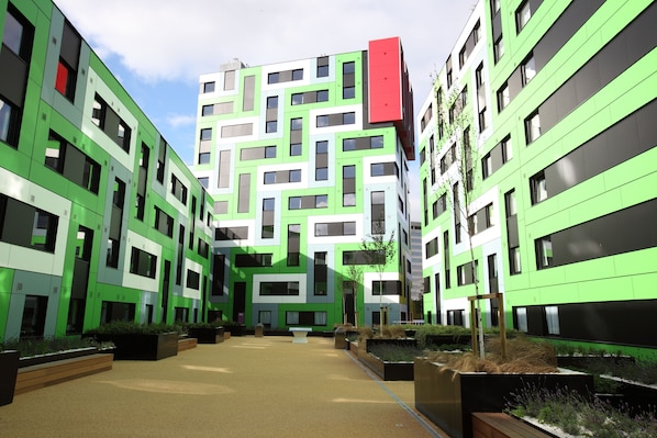 Property grounds - University of Essex - Southend Campus  (Southend-on-Sea)