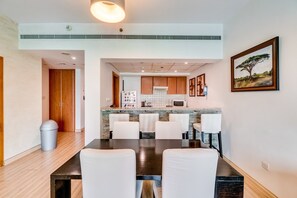 Dining - 1 Bedroom Apartment Greens (Dubai)