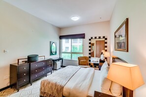 1 bedroom, premium bedding, blackout curtains, iron/ironing board - 1 Bedroom Apartment Greens (Dubai)