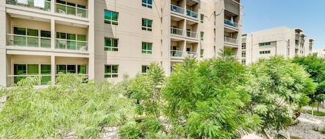 Comfort Apartment, 1 Queen Bed, Garden Area | Balcony view