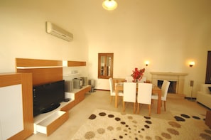 Villa | Living area