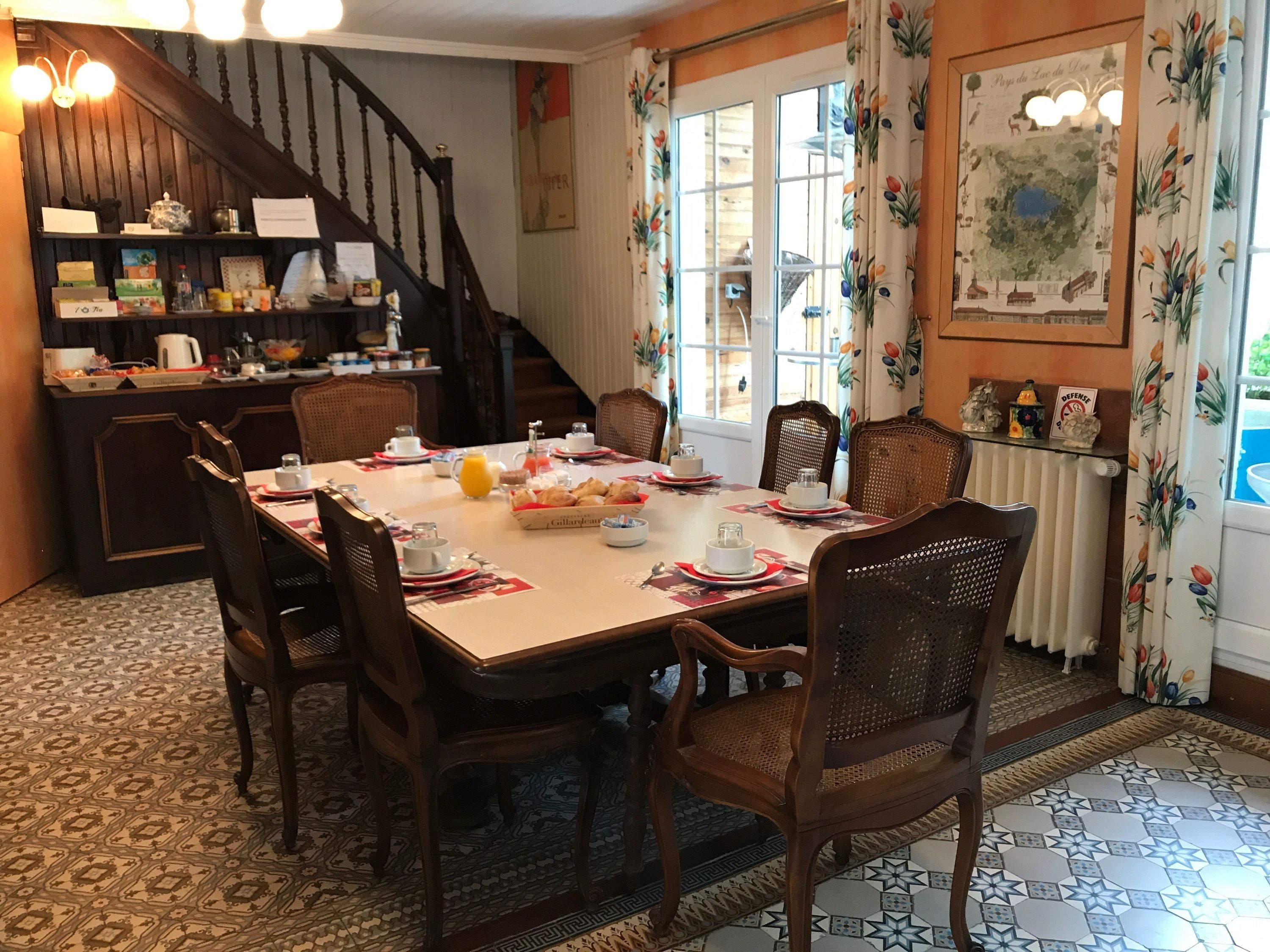 Continentaal ontbijt inbegrepen