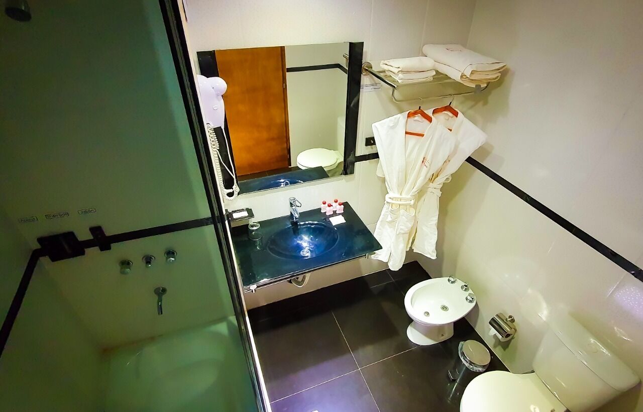 standard single room, 1 bedroom | 1 bedroom, minibar, in-room safe, desk