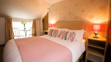 Free WiFi, bed sheets, wheelchair access